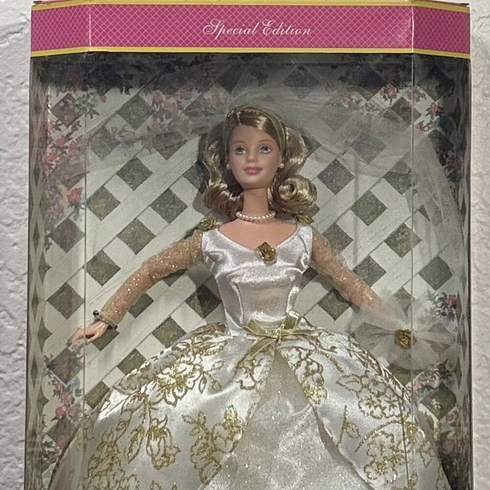 Rare Club Wedd Barbie Doll Special Edition #19717 NRFB 1997 Mattel Blonde Hair